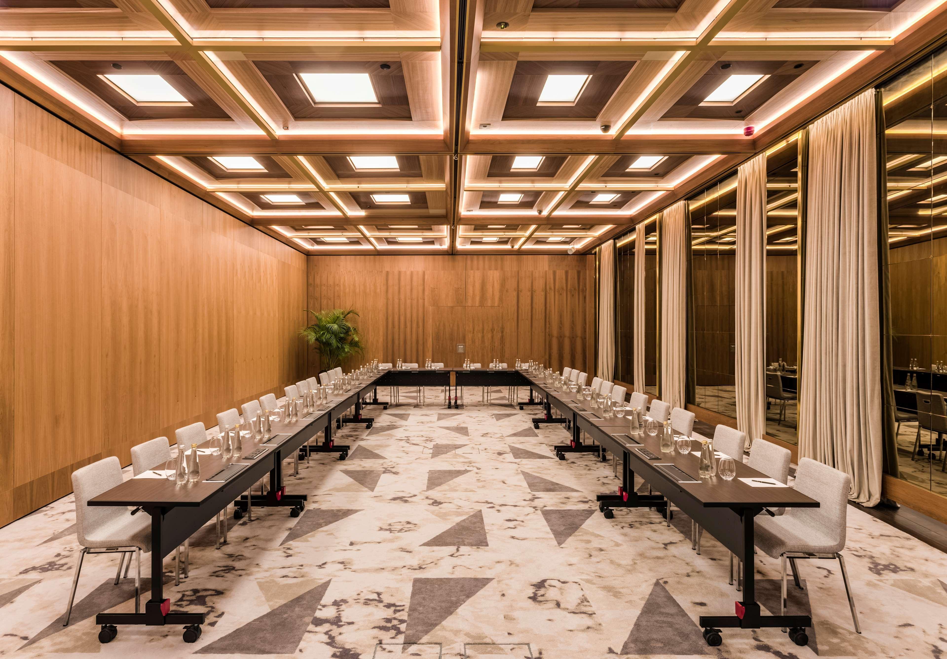 Raffles Europejski 5* Warsaw