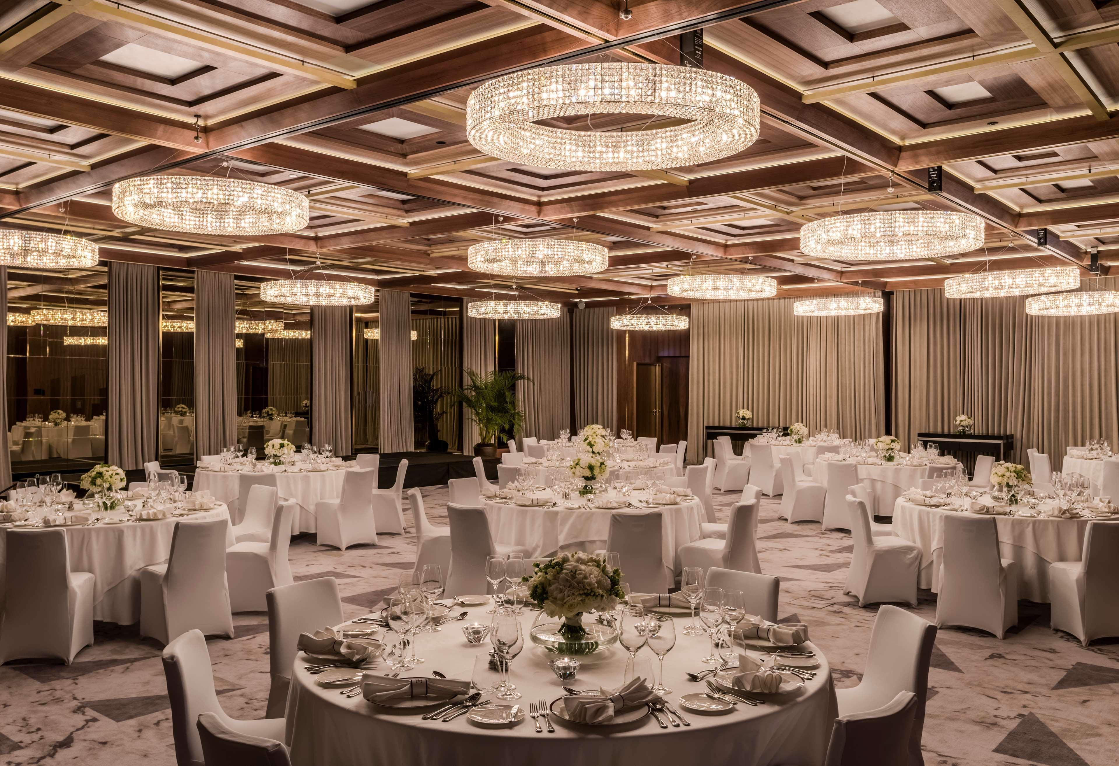 Raffles Europejski 5*