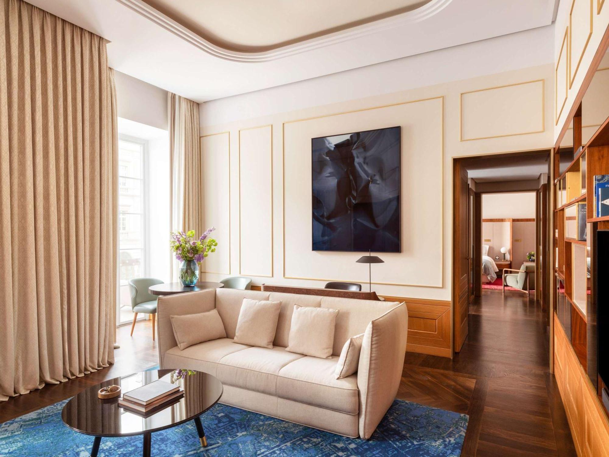 Raffles Europejski 5*